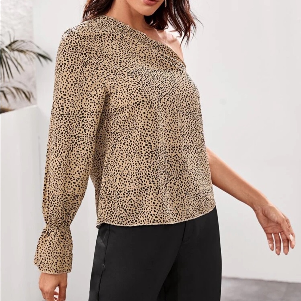 Polka Dot Leopard One Shoulder Ruffle Trim - Picture 4 of 5